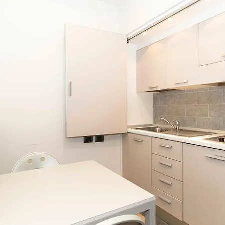 Apartamento Open Space 53 Con Parcheggio In E Colazione Deliziosa Turín