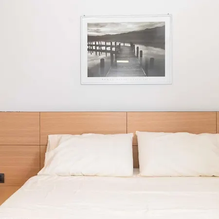 Open Space 53 Con Parcheggio In E Colazione Deliziosa טורינו