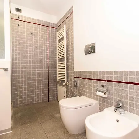 Open Space 53 Con Parcheggio In E Colazione Deliziosa